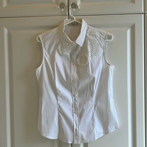 Prada sleeveless appliqué white blouse